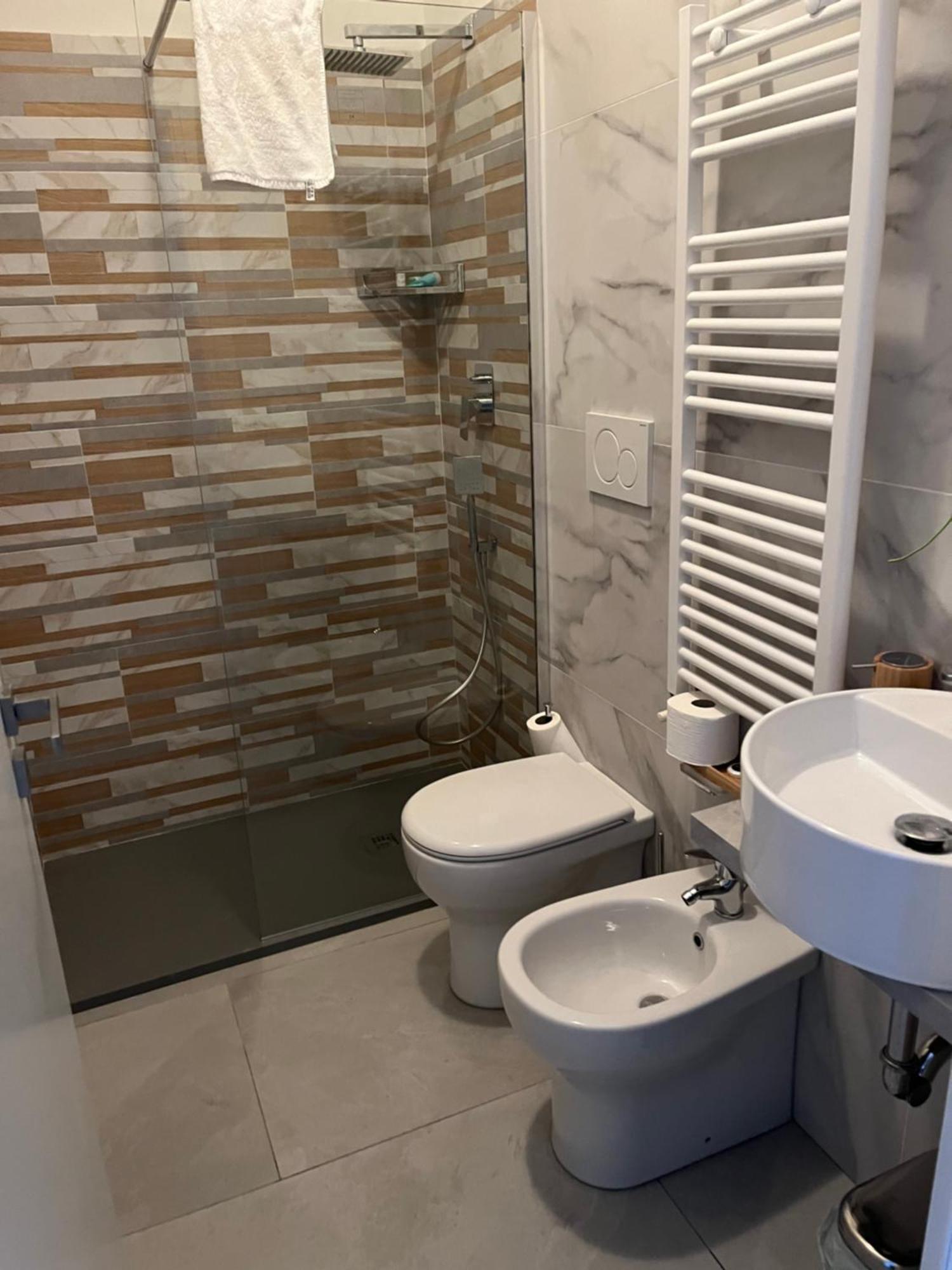 Albachiara Suite Rooms Bologna Exteriör bild